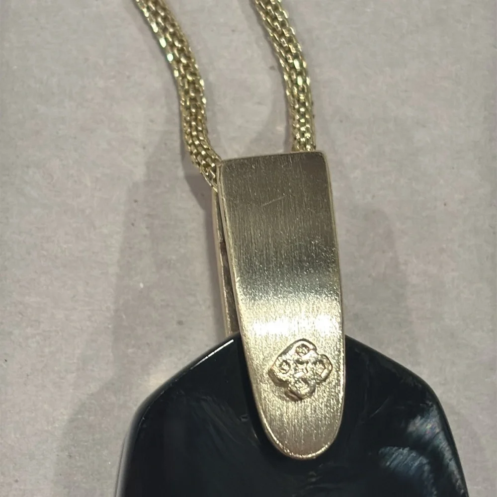 Kendra Scott Inez Necklace in Black Opaque